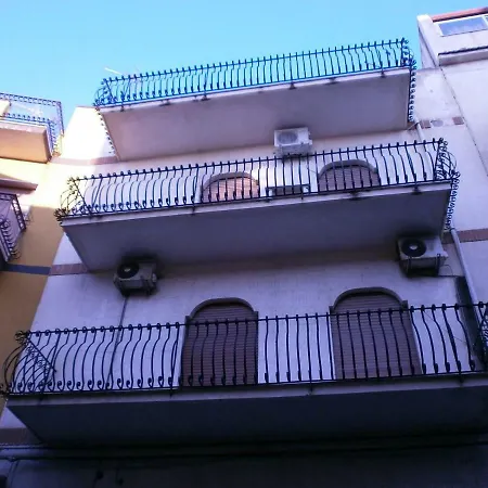 Casa Vanni Vicino Al Mare * Giardini Naxos