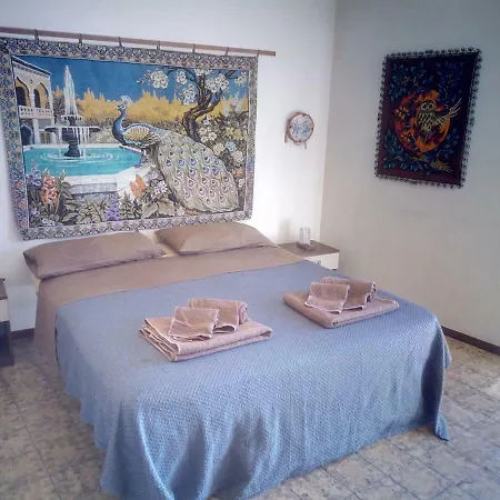 Casa Vanni Vicino Al Mare Giardini Naxos